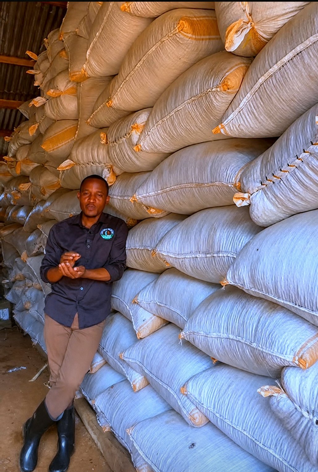 Bagged commodity in storage as part of the aggregation and storage stage of the operating model